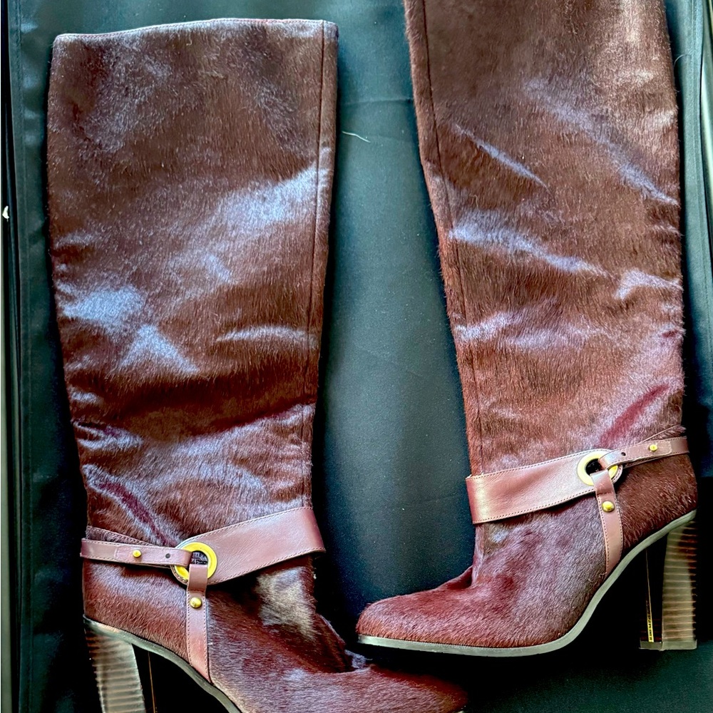 Brand, new  Donald J Pliner Burgundy Mohair and leather boots